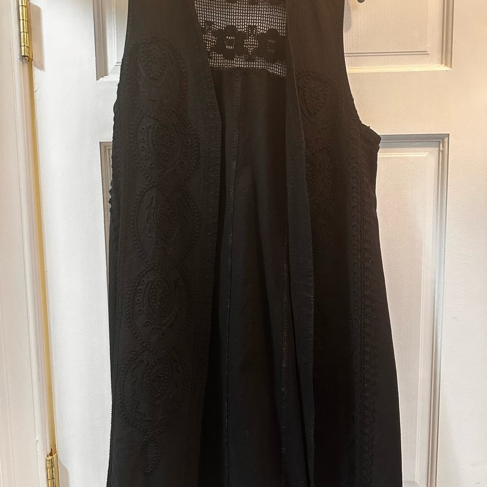 Black fringe bottom western style duster one size